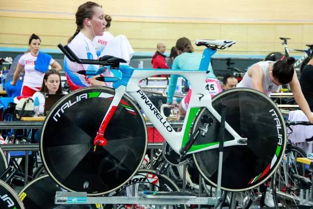 主任视点 | 英美德意哪家强?四国奥运场地追逐赛战车一览(图12) 自行车节目_自行车频道在哪台_自行车频道