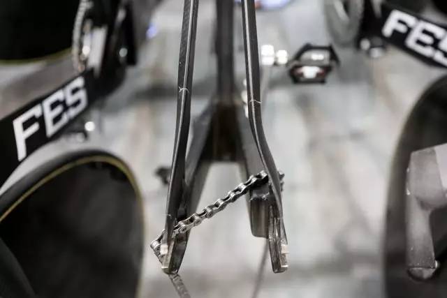 主任视点 | 英美德意哪家强?四国奥运场地追逐赛战车一览(图18) 自行车频道_自行车节目_自行车频道在哪台