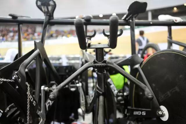 主任视点 | 英美德意哪家强?四国奥运场地追逐赛战车一览(图22) 自行车频道_自行车频道在哪台_自行车节目