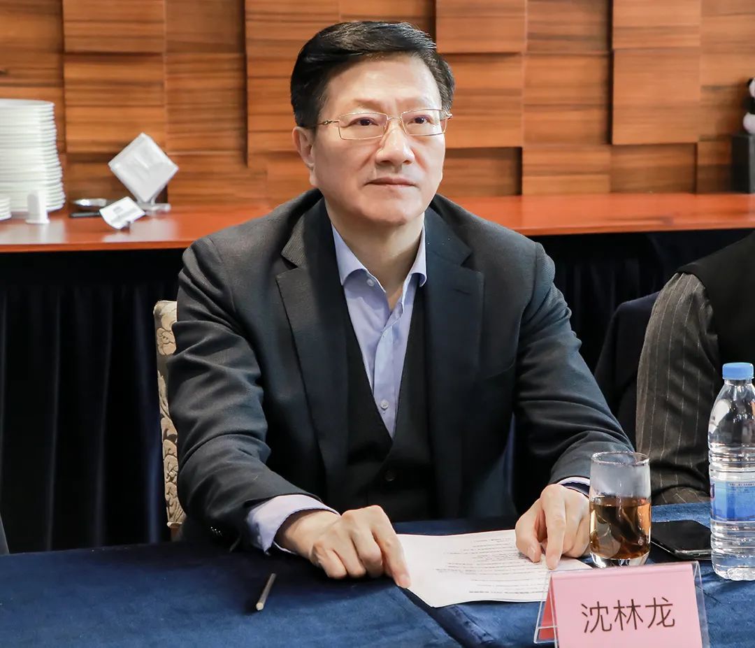 市消防协会消防产品装备分会召开2023年度例会(图2) 上海金盾实业集团有限公司_上海实业金盾集团是国企吗_上海金盾实业集团