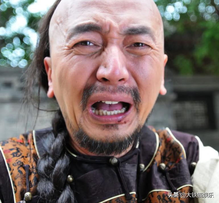 青岛生活在线节目主持人名字_青岛电视台2台生活天天秀主持人_青岛生活频道主持人