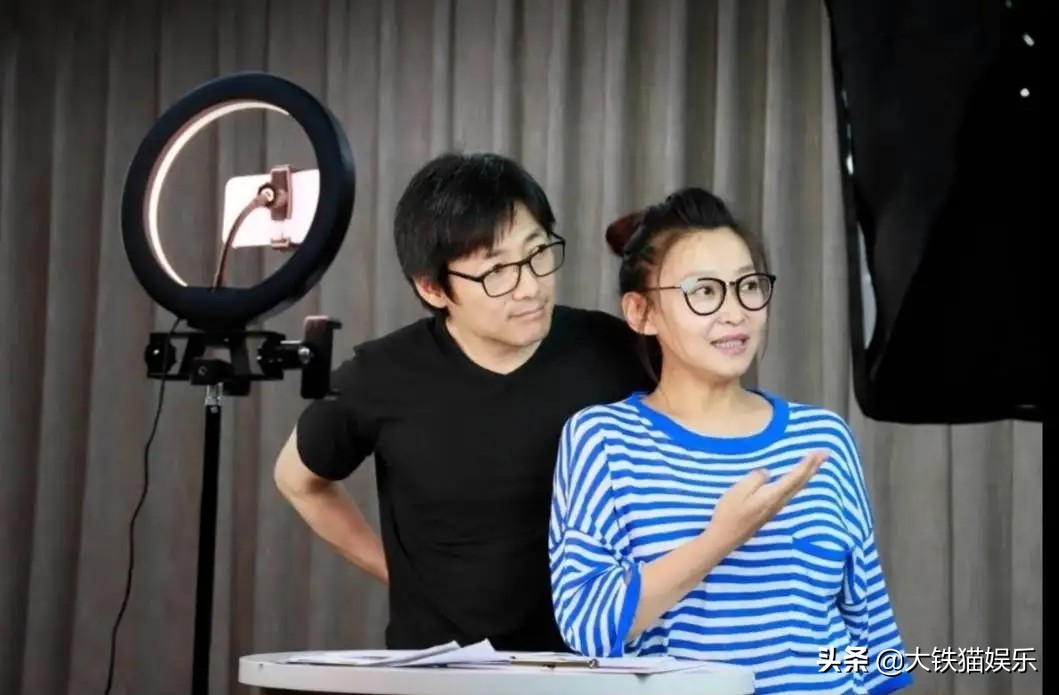 青岛电视台2台生活天天秀主持人_青岛生活在线节目主持人名字_青岛生活频道主持人