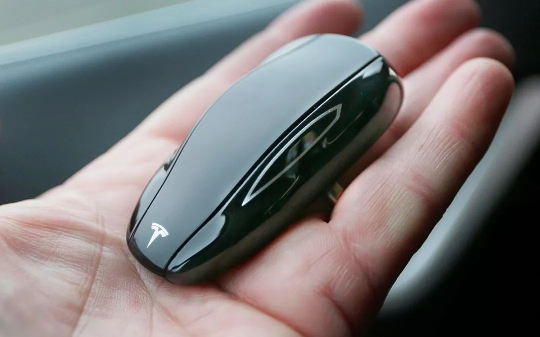 汽车开锁万能钥匙图片_万能钥匙开锁汽车图片高清_万能钥匙开锁汽车图片大全