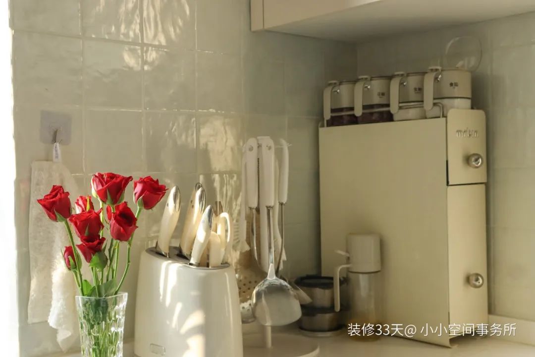 她家连改不了的角落都用好了(图7) 武汉软装设计师哪家好_武汉软装设计培训学校_武汉软装设计工作室