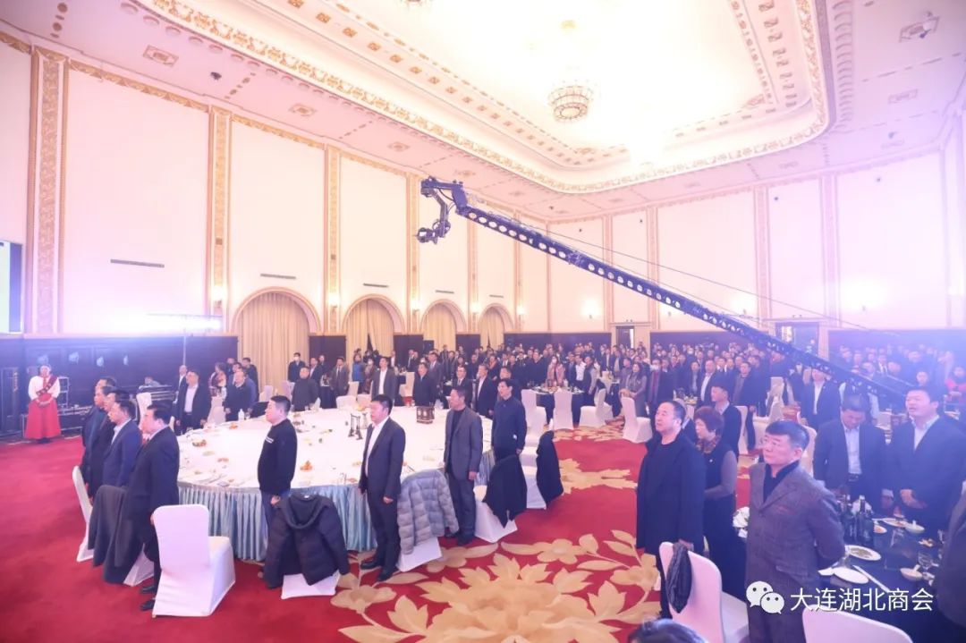 奋进新时代 开启新航程---大连湖北商会四届一次会员大会暨十周年庆典圆满闭幕(图5) 大连怡东建筑装饰工程有限公司_大连怡居平面设计_大连怡居装饰