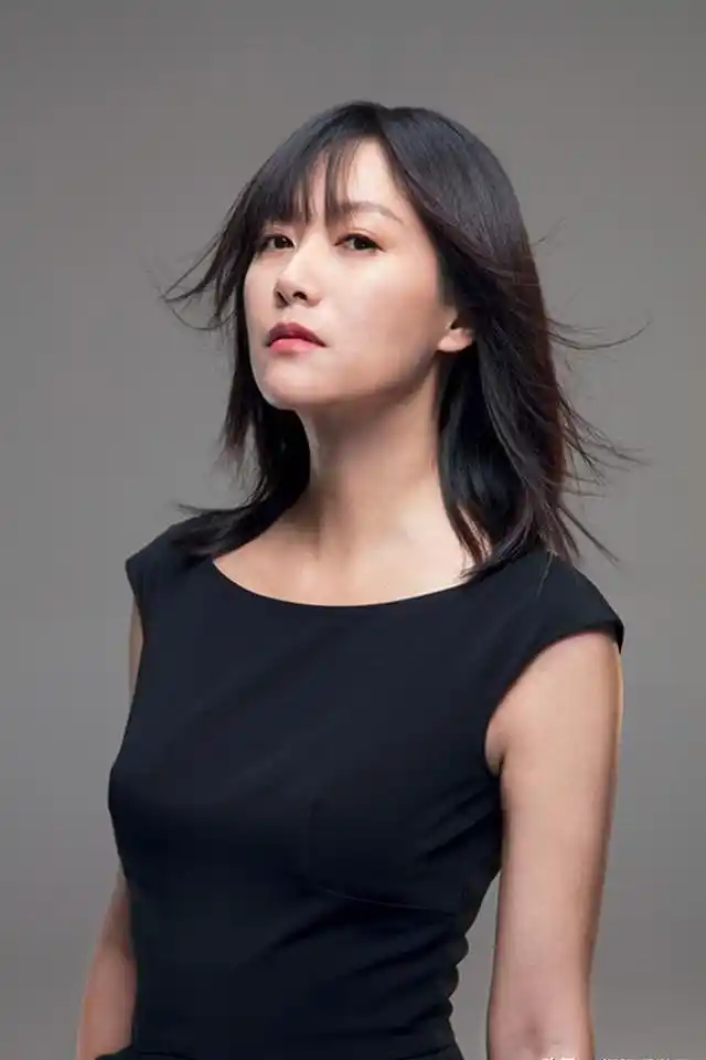 成龙和徐静蕾演的电影_成龙徐静蕾吴彦祖_成龙徐静蕾车震