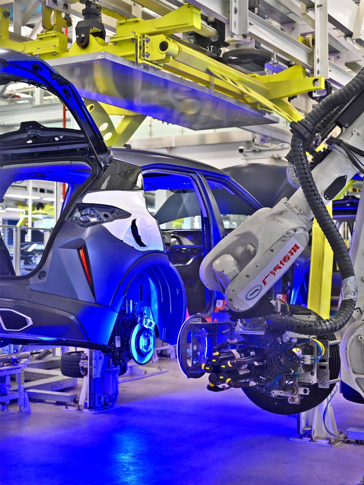 湖北汽车产业链_湖北汽车产业规模_湖北汽车产业