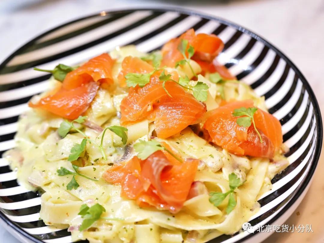 什么饼,一年能卖180000张(图36) 火腿意面帕尔玛好吃吗_帕尔马火腿面包条_帕尔玛火腿意面