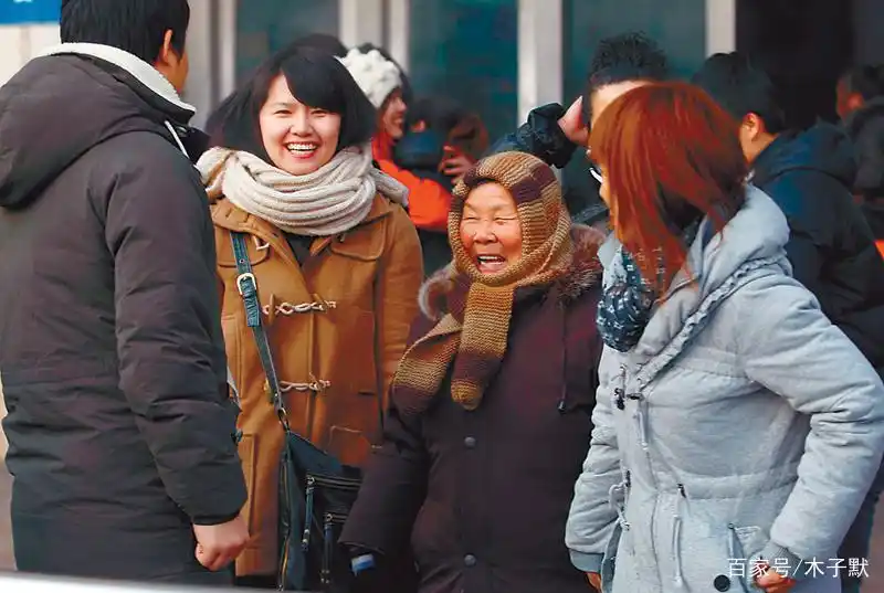 一部北漂的电影住地下室_北漂族地下室生活_北漂的地下室生活