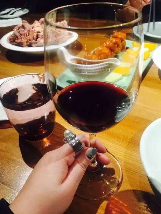 吃货雷达|约会这么吃就对了!狠稳准三步拿下你的TA~(图7) 意大利帕尔玛火腿吃法_火腿意面帕尔玛好吃吗_帕尔玛火腿意面