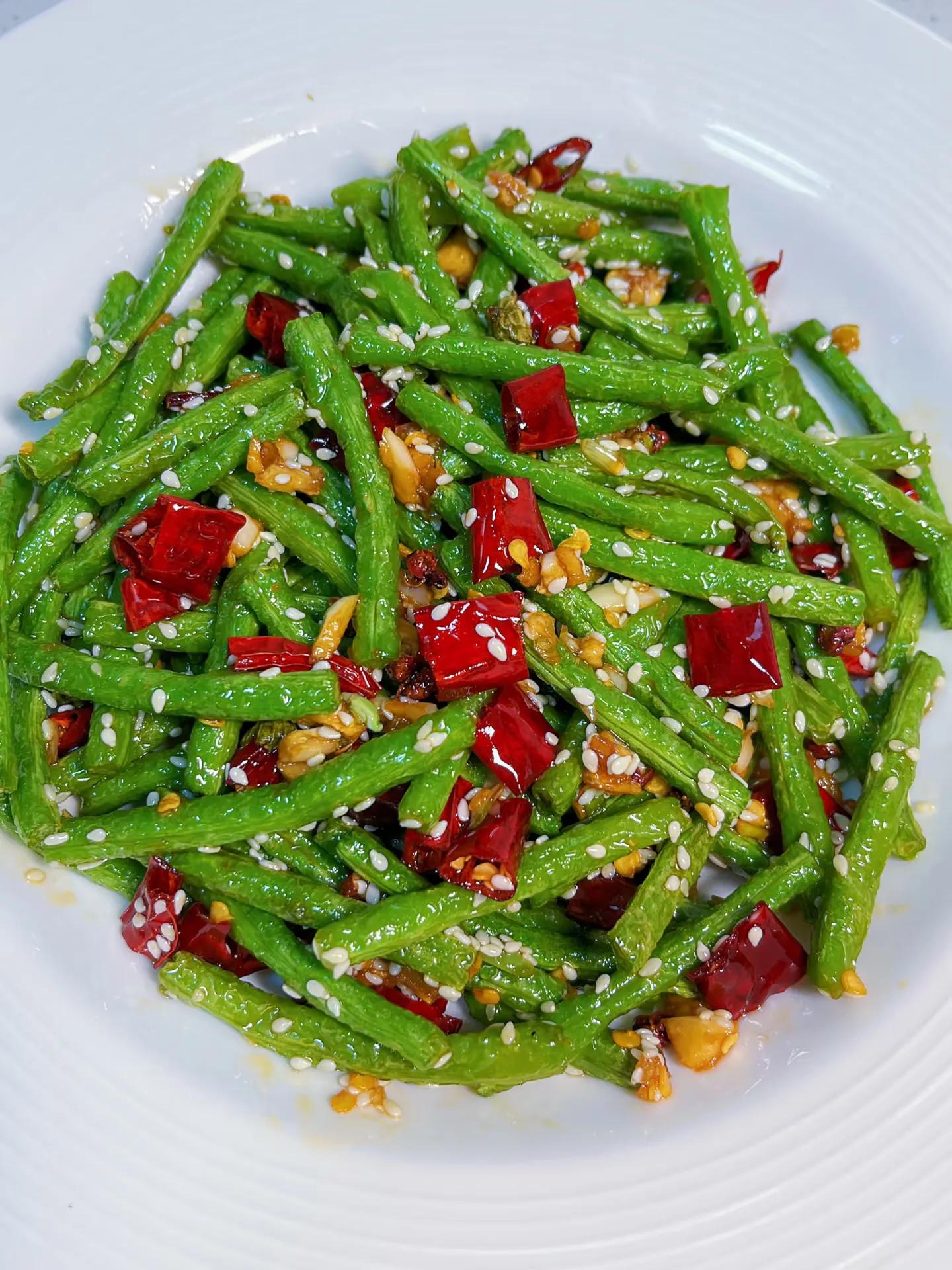 鲁菜滑炒里脊丝的制作_制作滑炒里脊丝一般要干什么_滑炒里脊丝成品特点