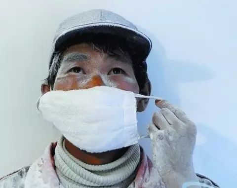 【锐观察】新格局下,消费升级给了本土家装涂料企业一个翻盘的机会(图4) 乳胶漆品牌知乎_乳胶漆漆排名_家装乳胶漆品牌