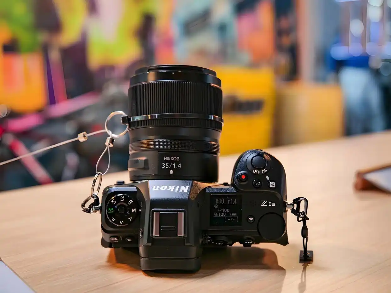 揭秘!数码相机VS CCD:摄影技术的核心差异大盘点(图3) 数码相机市场细分_数码相机市场分析_数码相机分析市场需求