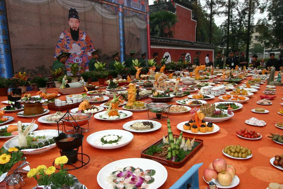 宣城绩溪,凭什么是“徽菜”的发源地?(图10) 绩溪徽菜美食文化节2024年_绩溪徽菜博物馆老板是谁_绩溪徽菜