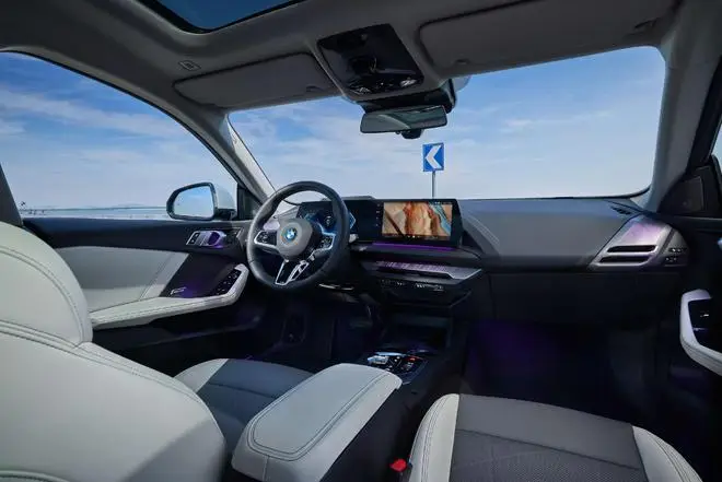 BMW2系四门轿跑车正式上市动感与豪华并存(图2) 大众一门四座什么车_大众四门四座是什么车_大众四门跑车