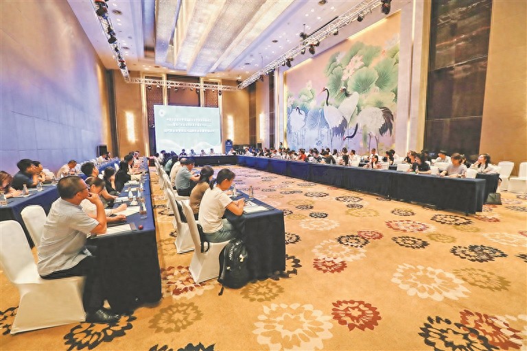 以品牌农业为笔 为龙江农业高质量发展画龙点睛 来自中国农业经济学会品牌农业专业委员会成立暨现代农业经营体系专题研讨会的声音(图1) 农业经济管理类专业_农业经济管理类相关专业_农业经济类管理专业就业前景