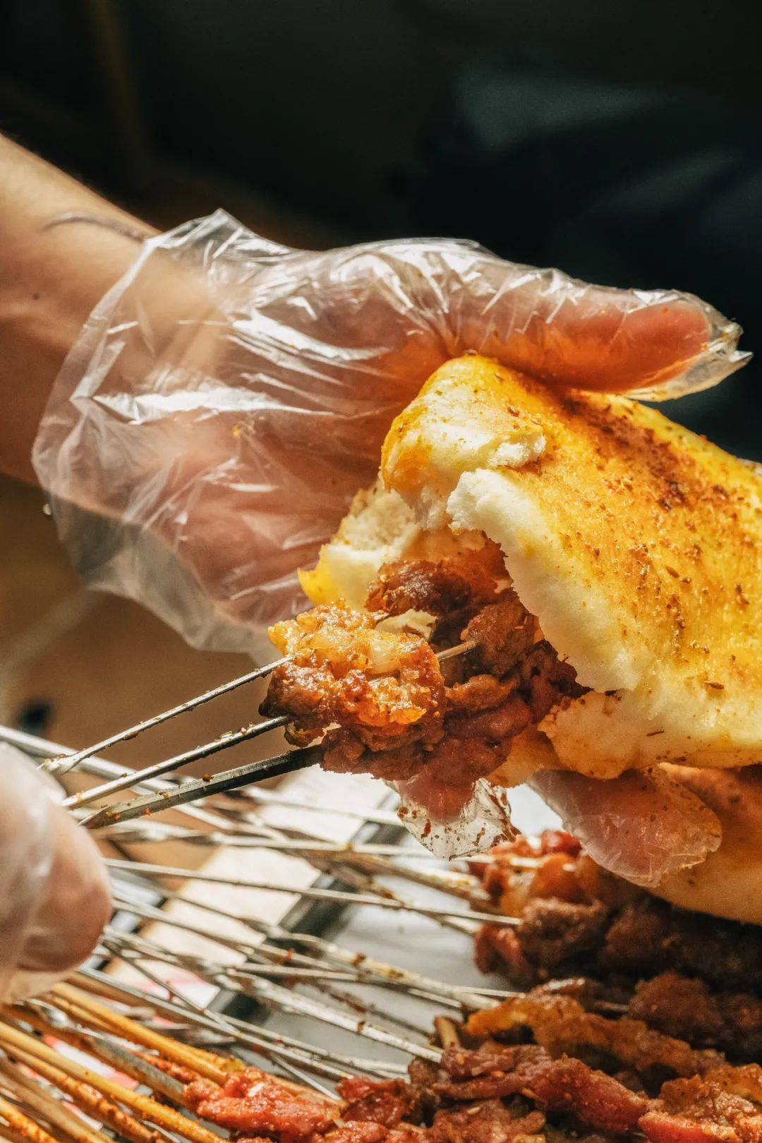 东北烧烤谁是第一?鹤岗小串有话要说!(图18) 段子美食宵夜文案_美食宵夜文案_宵夜美食段子