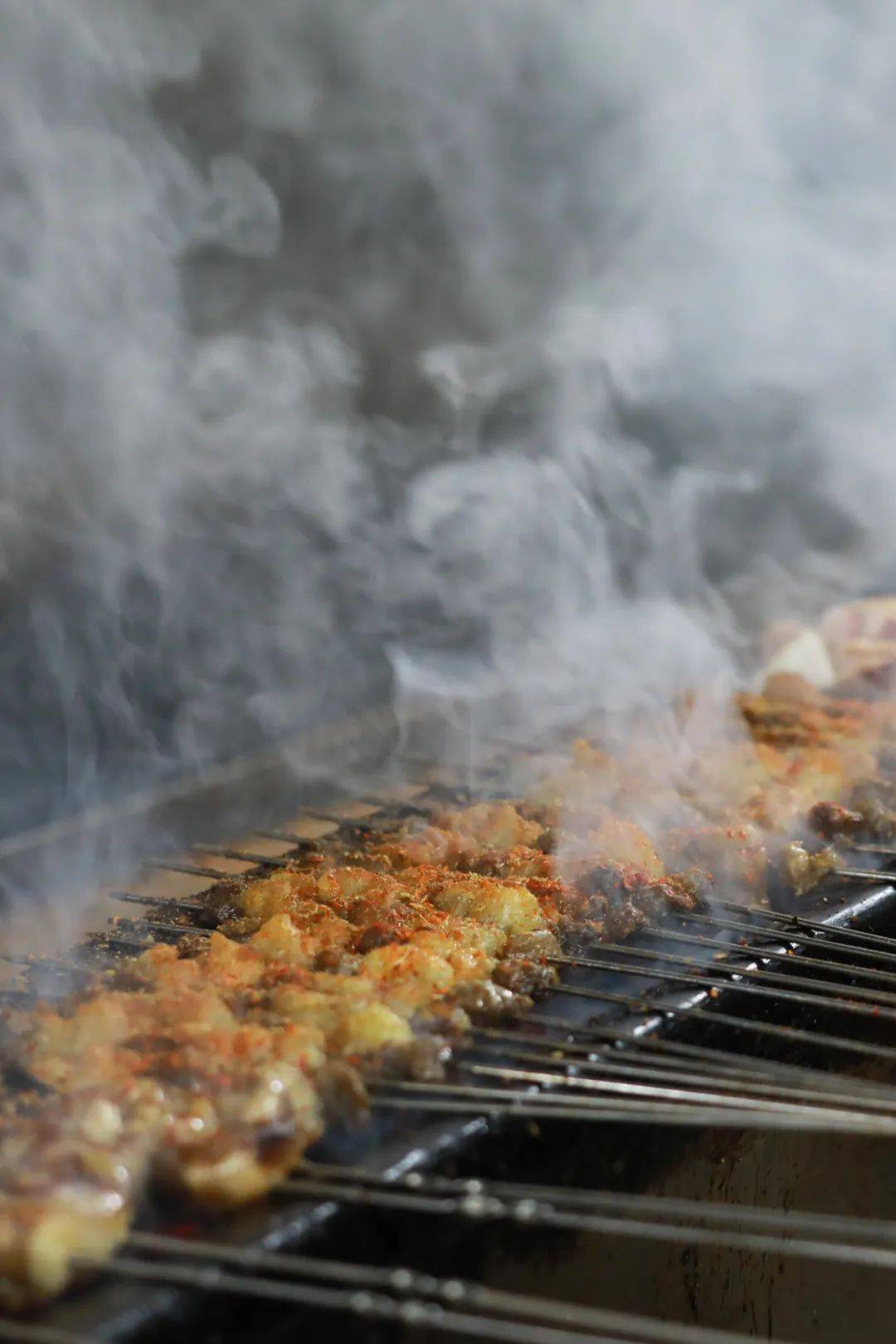 东北烧烤谁是第一?鹤岗小串有话要说!(图7) 美食宵夜文案_宵夜美食段子_段子美食宵夜文案