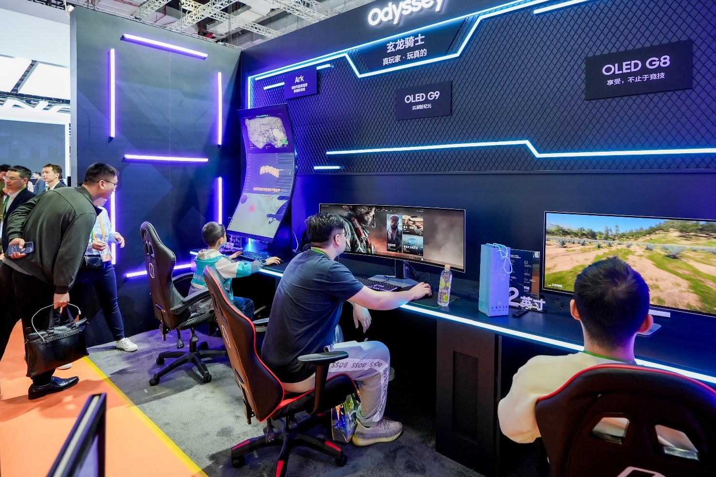 三星进博会大秀AI,创新科技碰撞未来生活(图4) 科技创新的前瞻性_科技前沿与创新_科技创新前沿领域