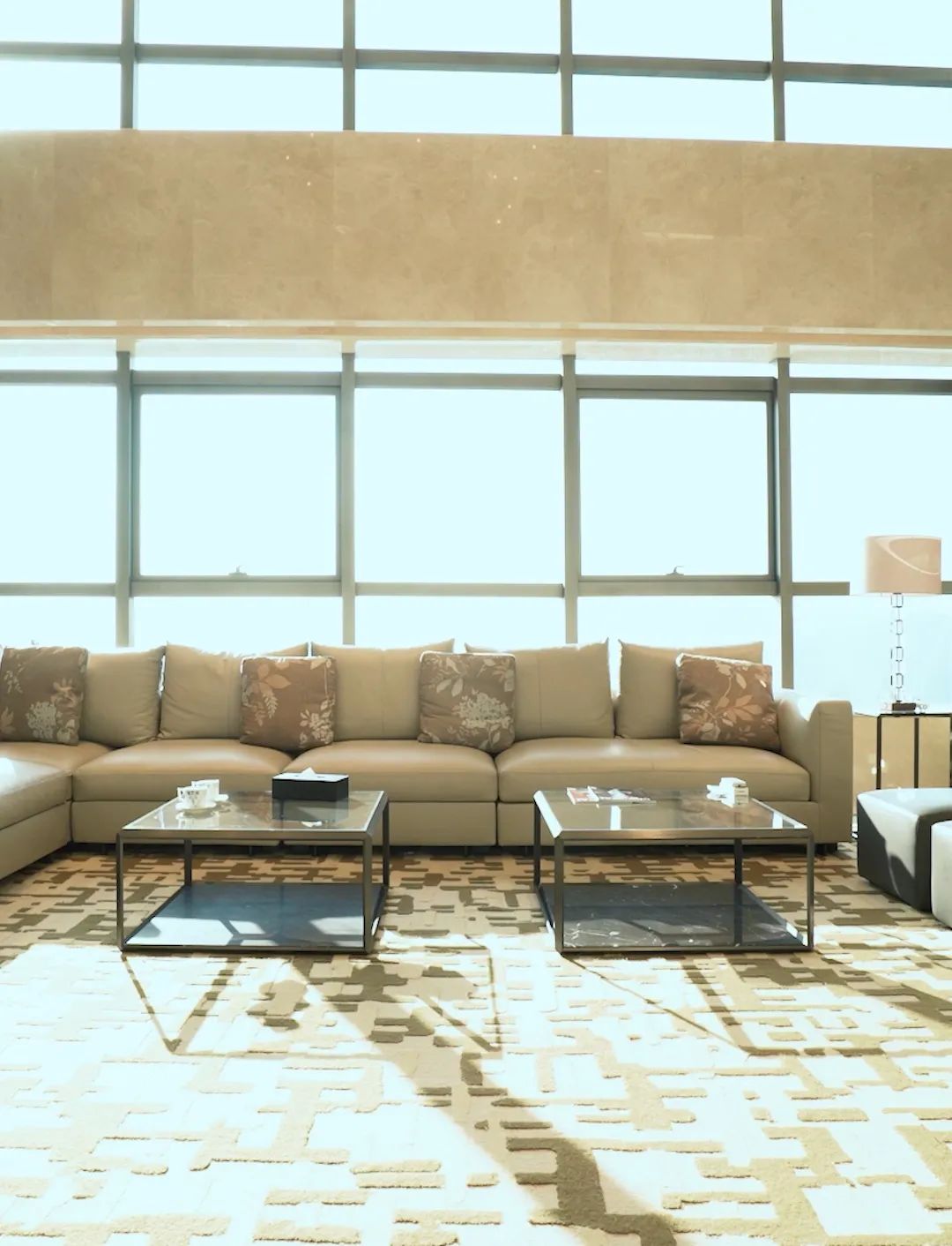 旭日东海 不居高何以临下 身在深圳 发现世界级选择(图11) 旭日装饰昆山_旭日装饰_旭日装饰公司