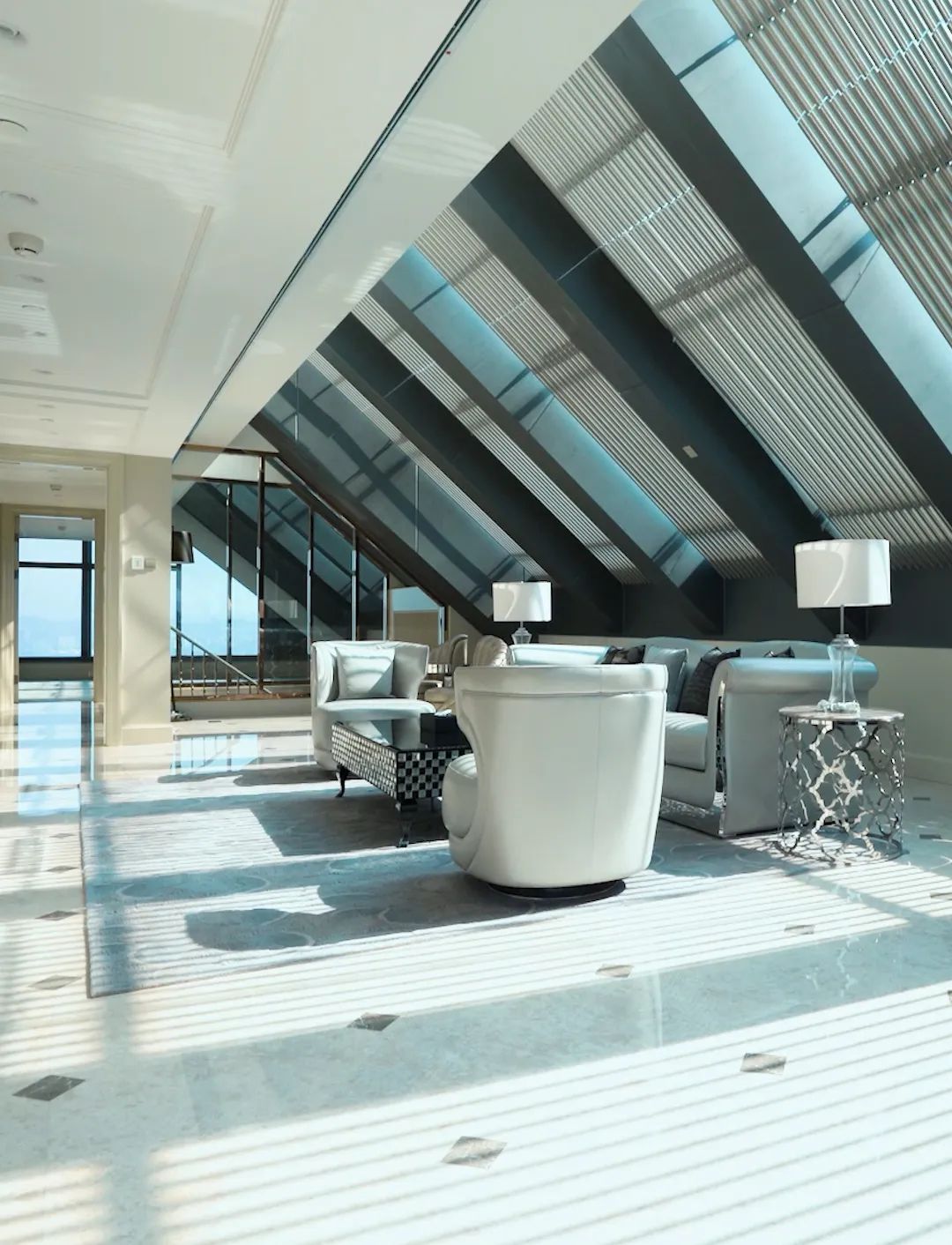 旭日东海 不居高何以临下 身在深圳 发现世界级选择(图18) 旭日装饰_旭日装饰公司_旭日装饰昆山