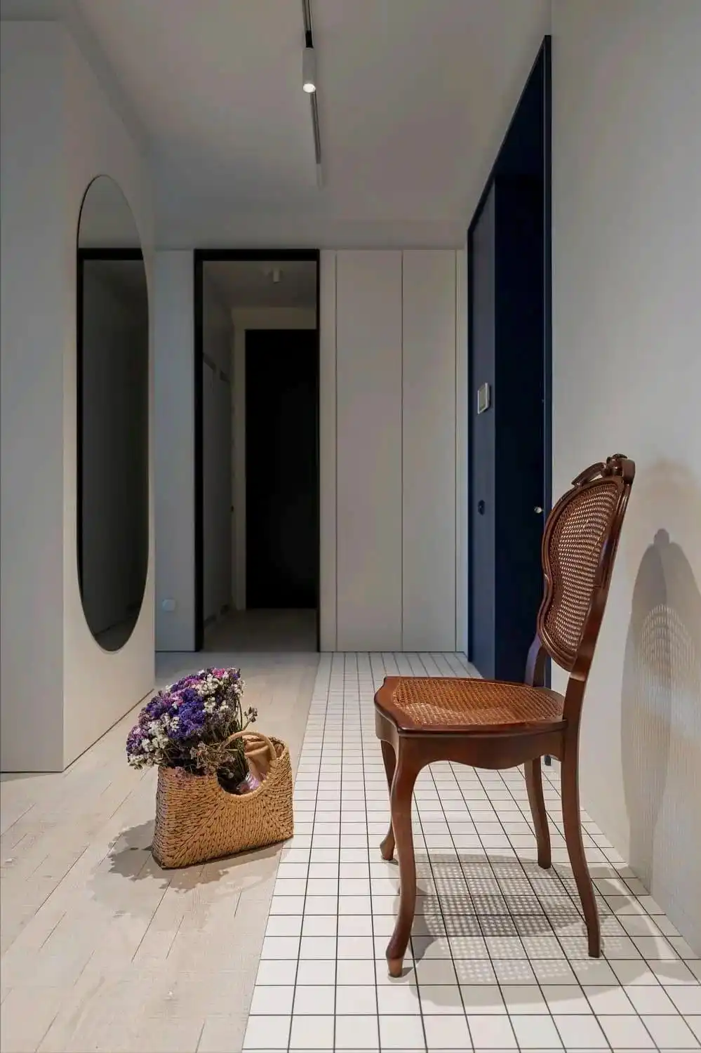 120㎡手枪式户型大揭秘!这样改造衣帽间,太实用了(图2) 手枪式户型楼房_手枪式户型楼房_手枪式户型楼房