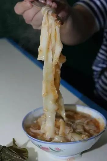 重庆小吃有哪些品种_重庆小吃都有哪些_重庆小吃出名吗