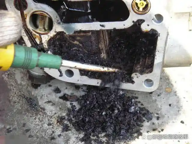发动机转速多少积碳最少?牢记一个“金标准”,有效调整能节油!(图24) 汽车变速箱故障诊断论文_汽车变速器故障与维修的论文_汽车变速箱维修论文