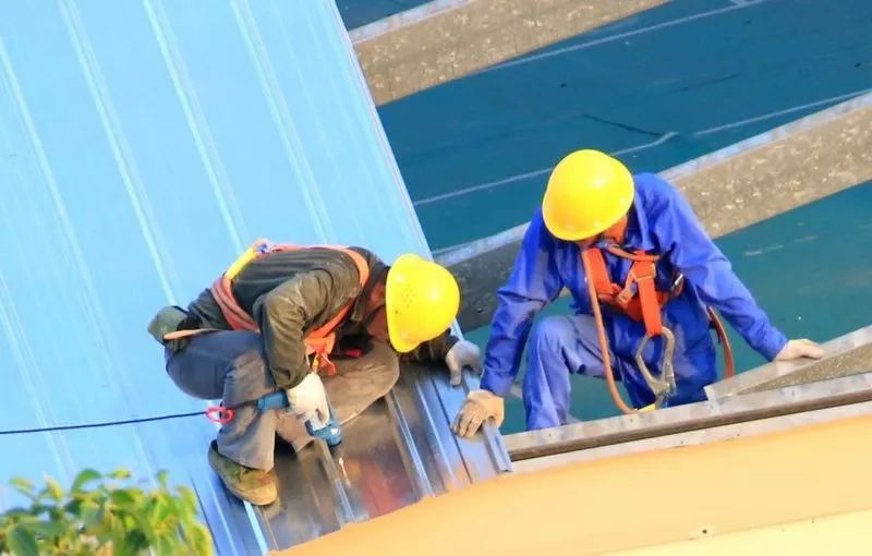 地板翻新木运动板好吗_运动木地板翻新_运动木地板翻新施工