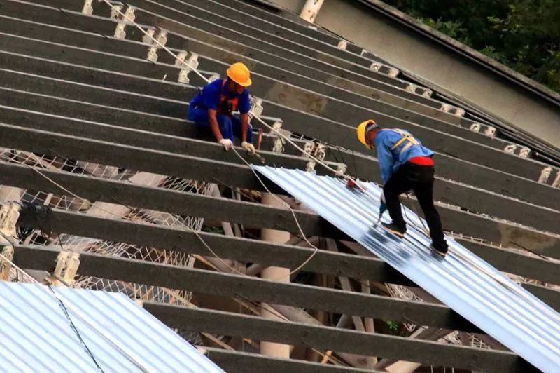 地板翻新木运动板好吗_运动木地板翻新施工_运动木地板翻新