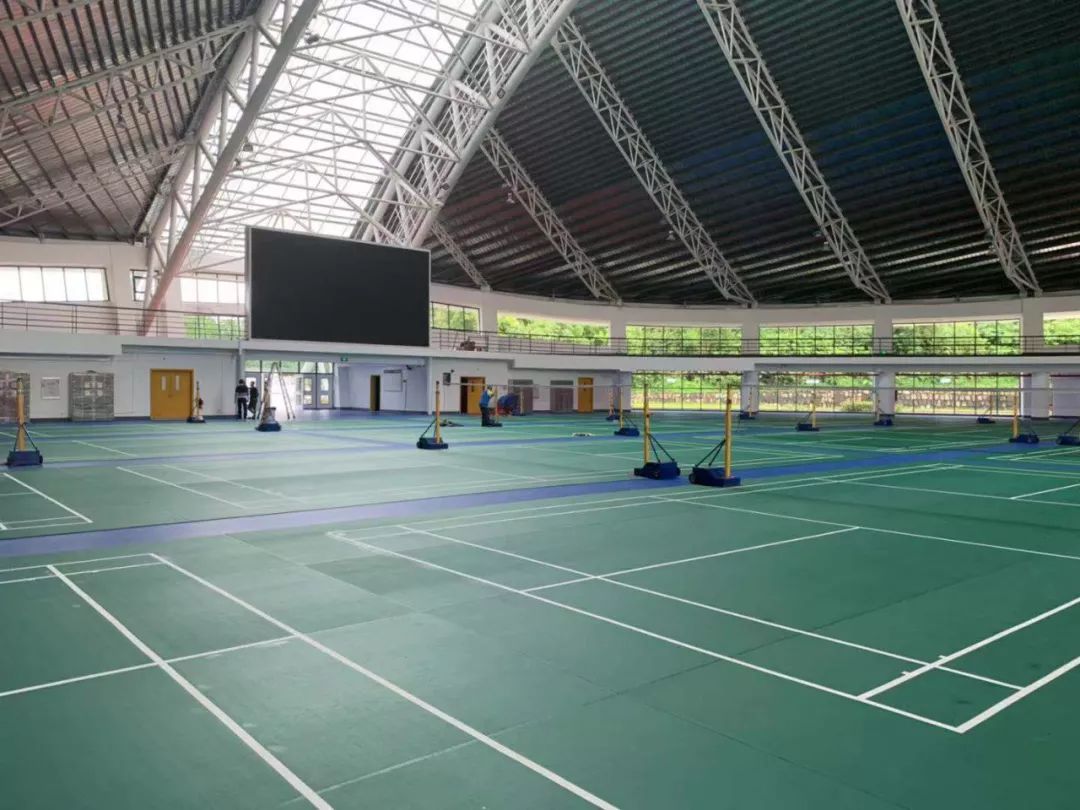 地板翻新木运动板好吗_运动木地板翻新_运动木地板翻新施工