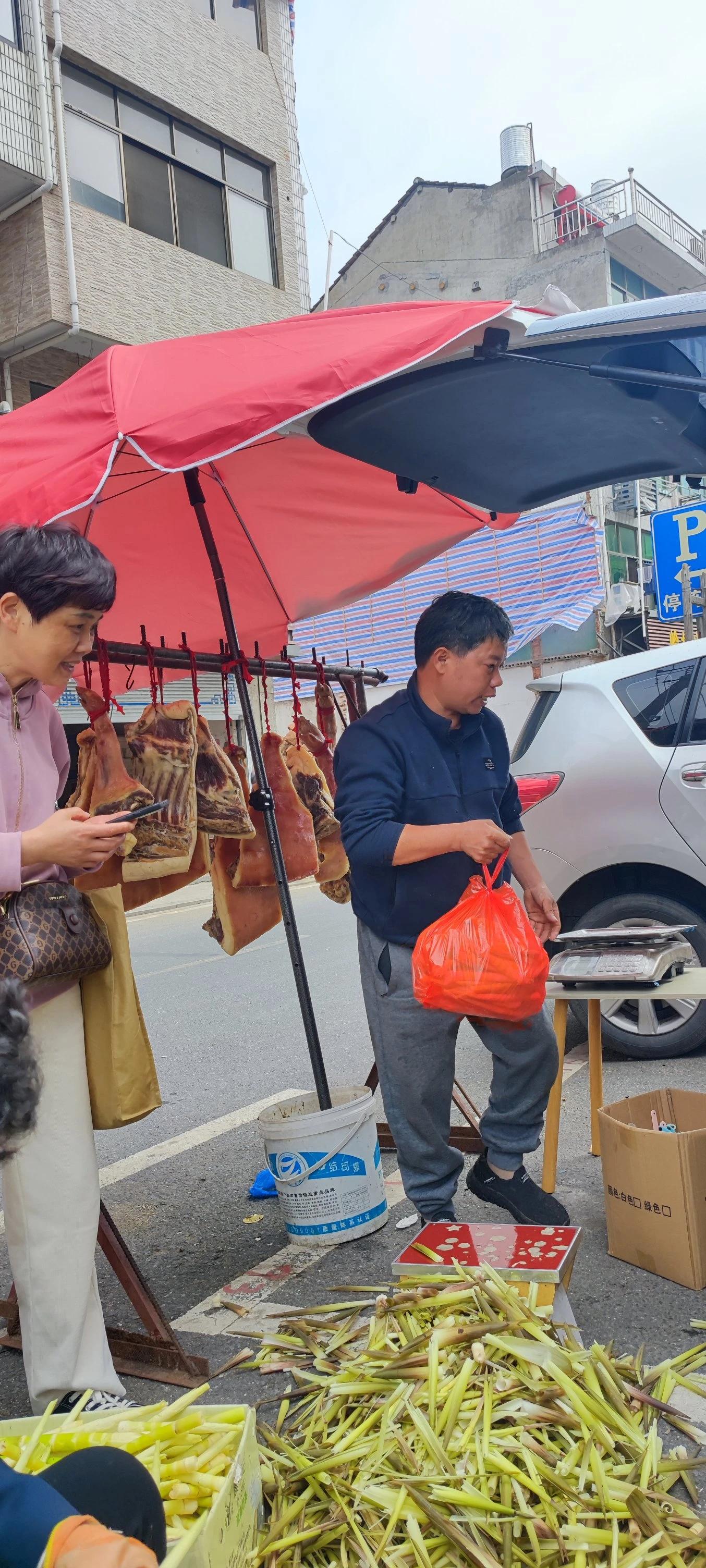 卷饼西施_西施卷饼广告牌_西施卷饼档口店面
