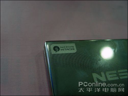 既轻薄又安全!日立原装移动硬盘质保三年(图5) NESO日立原装移动硬盘