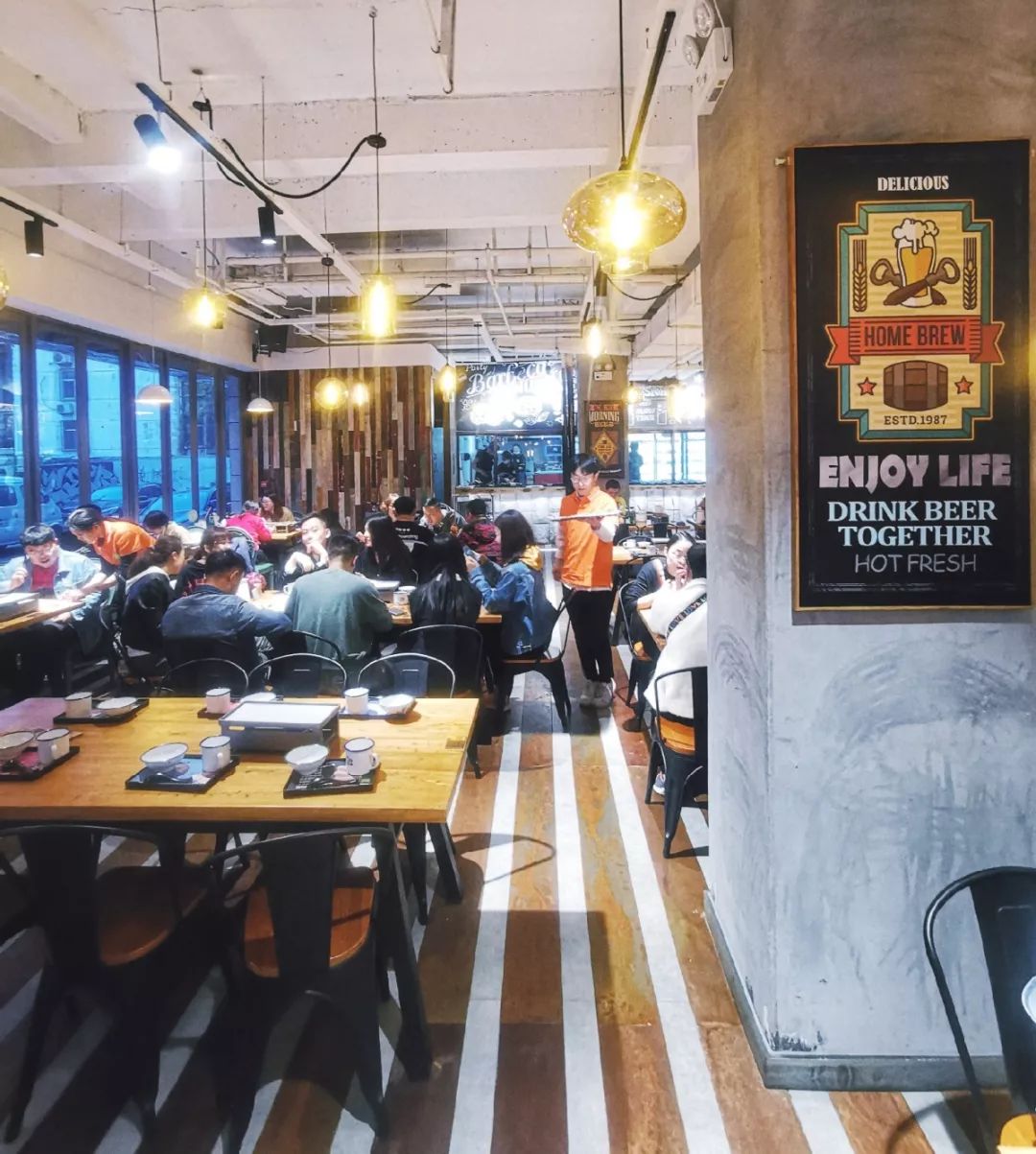 烧烤音乐酒吧_烧烤酒吧音乐推荐_烧烤音乐酒吧名字大全