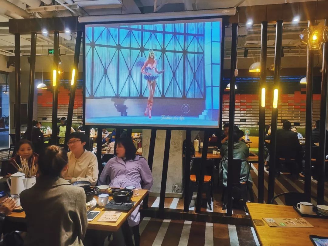 烧烤酒吧音乐推荐_烧烤音乐酒吧_烧烤音乐酒吧名字大全