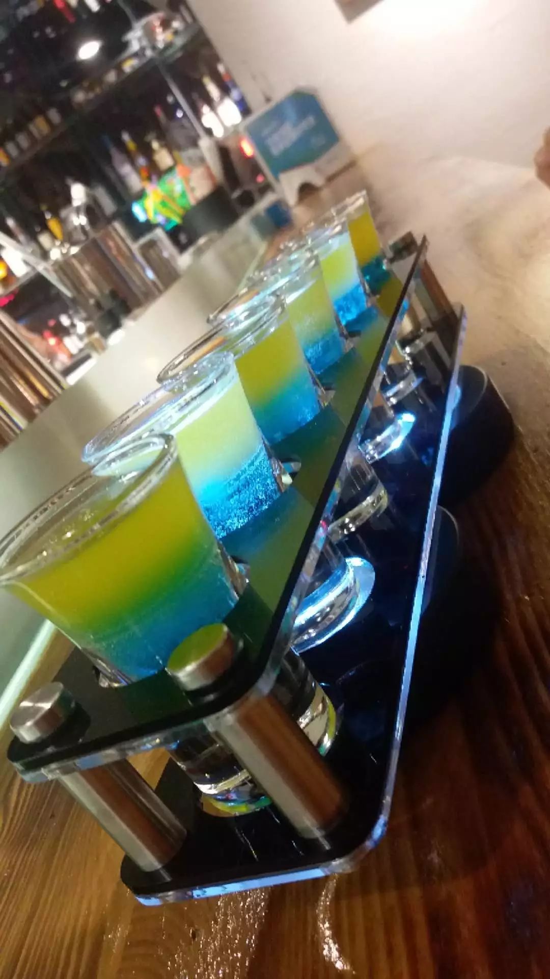 烧烤音乐酒吧_烧烤酒吧音乐推荐_烧烤音乐酒吧名字大全