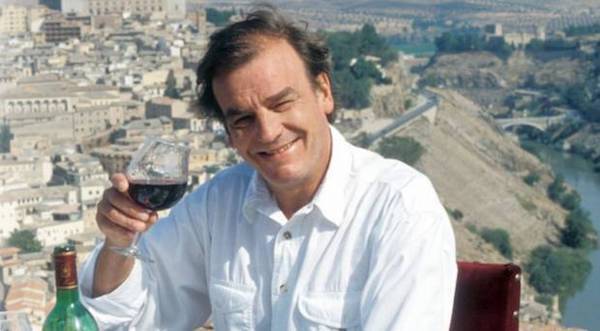 美食主持人英国人大米_一个英国人的美食节目_英国美食综艺节目