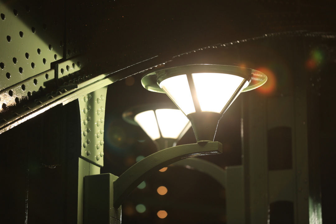 EF镜头-远摄变焦镜头-EF70(图8) 佳能代码1686是什么意思_佳能广角镜头16-35使用_佳能16-35三代