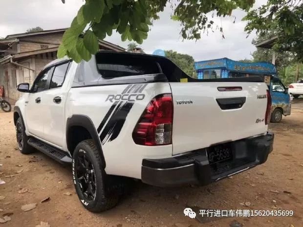 汽车车身彩条老化怎么撕下来_车身卡车皮彩条怎么安装_皮卡车车身彩条