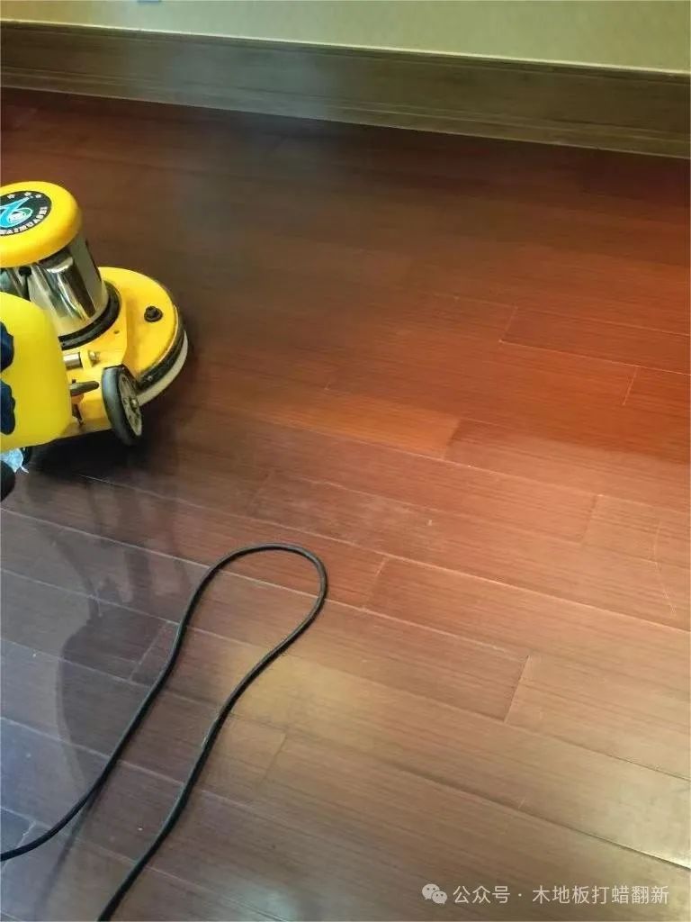 木地板翻新打蜡小妙招(图1) 木地板翻新打蜡小妙招_木地板翻新打蜡_木地板翻新打蜡步骤