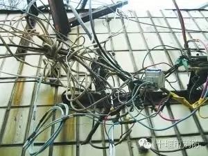 天天睡在柴火垛里!你有安全感么!!!(图3) 装修华丽板有毒吗_装修火灾预防措施_装修材料消防安全