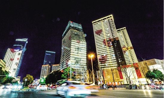 昆明大观楼夜景收费吗_昆明鲜花年货市场_昆明老街新春庙会