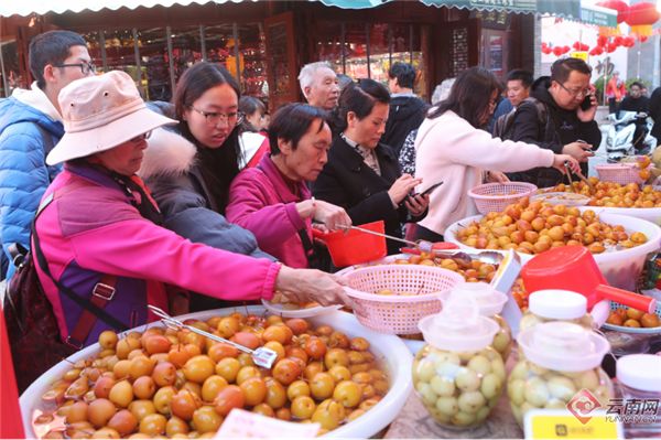 昆明老街新春庙会_昆明鲜花年货市场_昆明大观楼夜景收费吗