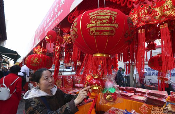 昆明鲜花年货市场_昆明老街新春庙会_昆明大观楼夜景收费吗