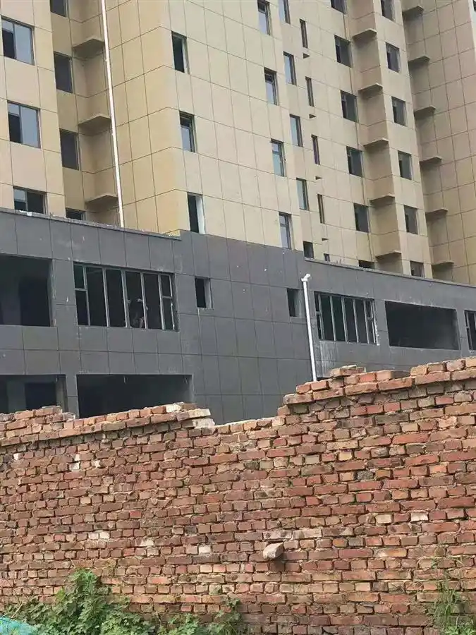 河北邯郸一楼盘迟迟交房近三年,数百业主叫苦,当地成立专班督办(图11) 邯郸永年区新房交付问题_永泰日出东方推迟交房_海乐东方小区延期交房维权