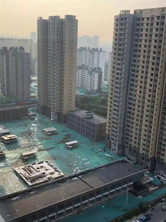 河北邯郸一楼盘迟迟交房近三年,数百业主叫苦,当地成立专班督办(图10) 海乐东方小区延期交房维权_邯郸永年区新房交付问题_永泰日出东方推迟交房