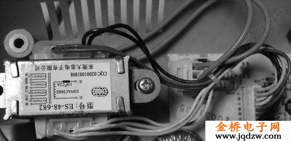 电磁炉故障排查步骤_无图纸检修电磁炉 道客_电压比较器测试方法