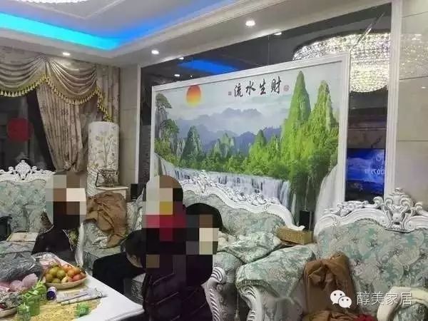 网上那些丑到哭的装修,你绝对不想装成这样(遵义醇美家居整体家装设计)(图15) 混搭风格装修案例_丑爆墙纸审美_遵义装修设计