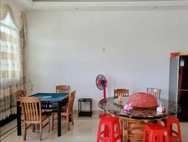 晒晒住了10年的农村房子,婆婆勤劳打理,依旧整洁如新(图3) 农村自建房三层设计_楼房装修图片大全农村_城里姑娘农村婆家生活