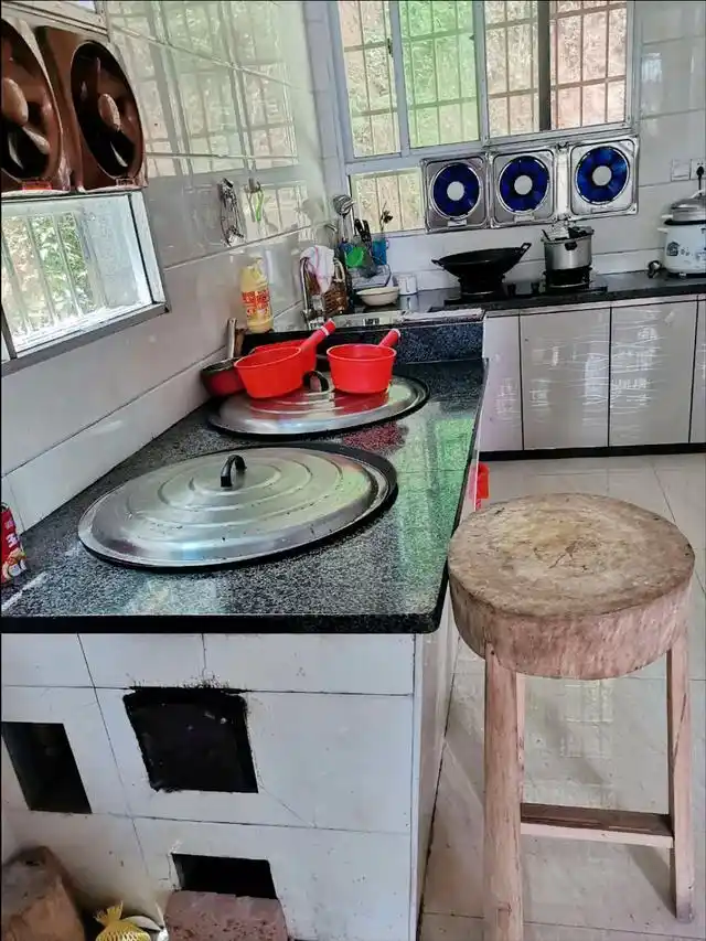 晒晒住了10年的农村房子,婆婆勤劳打理,依旧整洁如新(图5) 楼房装修图片大全农村_城里姑娘农村婆家生活_农村自建房三层设计